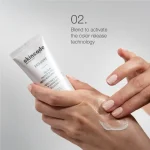 ⁦كريم مرطب وواقي شمس SKINCODE Cellular Protect & Perfect Tinted Moisturizer SPF 15⁩ - الصورة ⁦5⁩