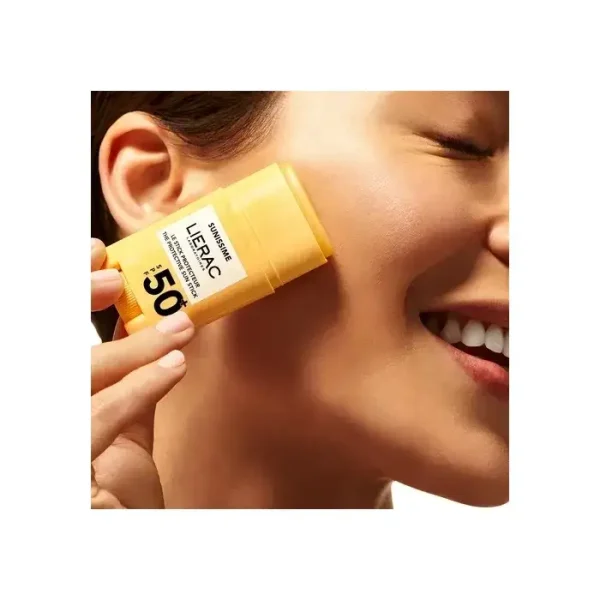 ليراك واقي شمس ستك SPF50 للوجه و المناطق الحساسه 10 غ