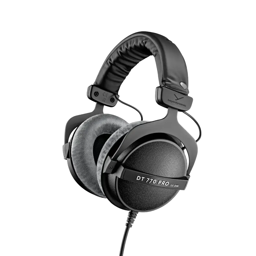 Beyerdynamic DT 770 PRO 250 Ohms Circumaural Headphones Wired