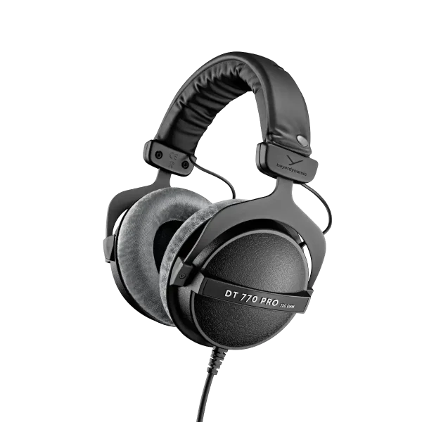 Beyerdynamic DT 770 PRO 250 Ohms Circumaural Headphones Wired