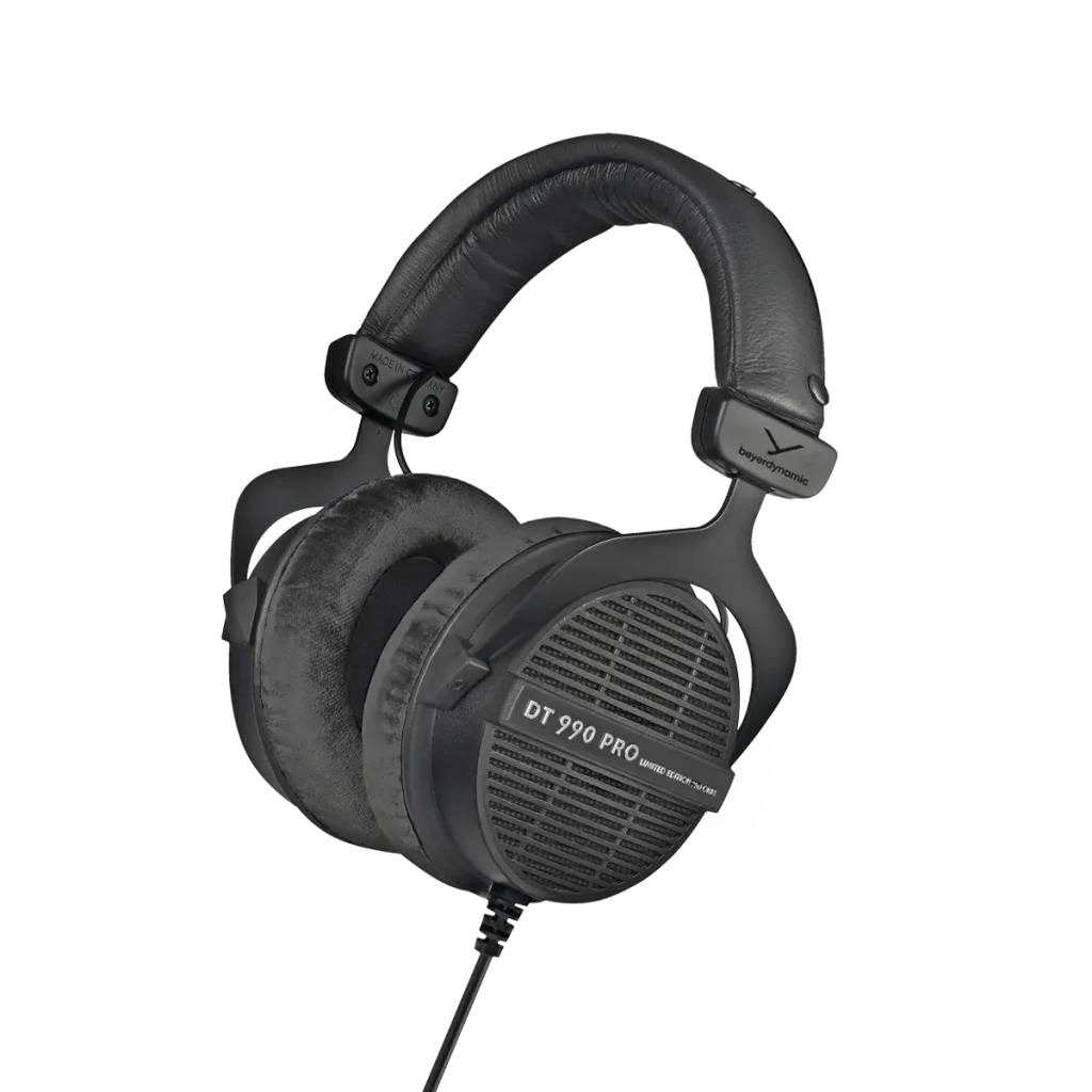 Beyerdynamic DT 990 PRO Black Edition 250 ohms Wired