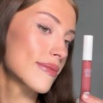 THE BALM LIP GLOSS PURSE WORTHY
