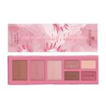 ESSENCE PALLETE BLOOM BABY BLOOM 02