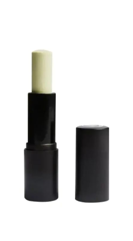 img-4540.jpg THE BODY SHOP LIP EXFOLIANT STICK 4.5 G - الصورة 1