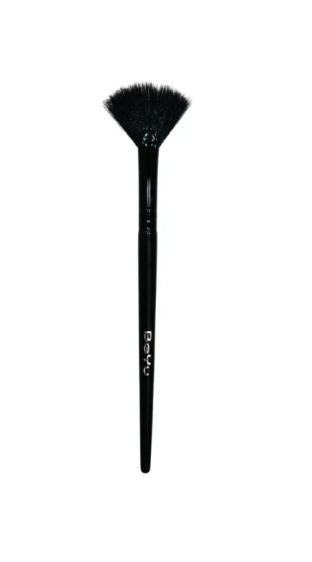 img-590.jpg BEYU FAN HIGHLIGHTER BRUSH 001 - الصورة 1